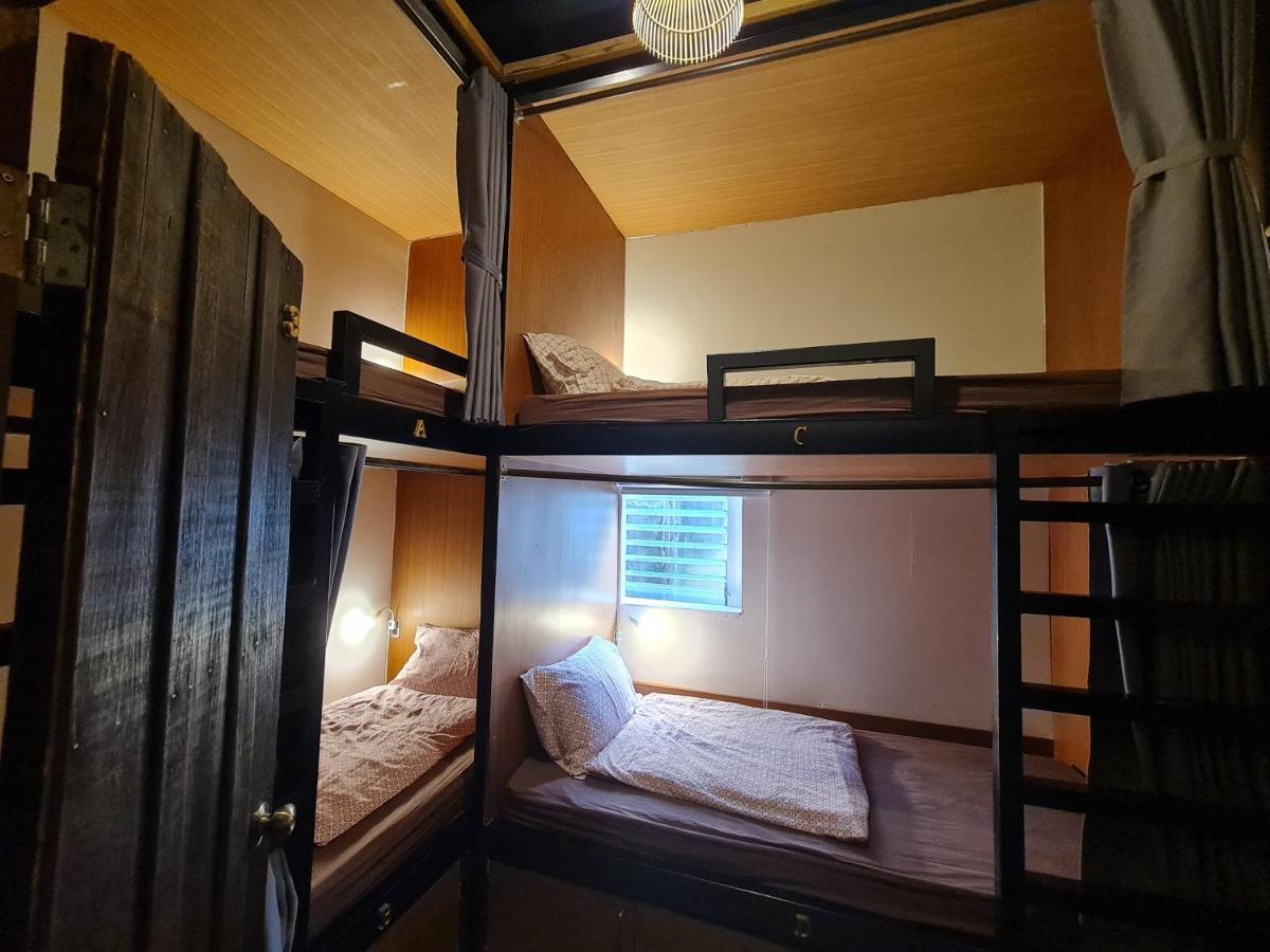 Non House Bangkok บ้านนอนโฮสเทล Eksteriør billede