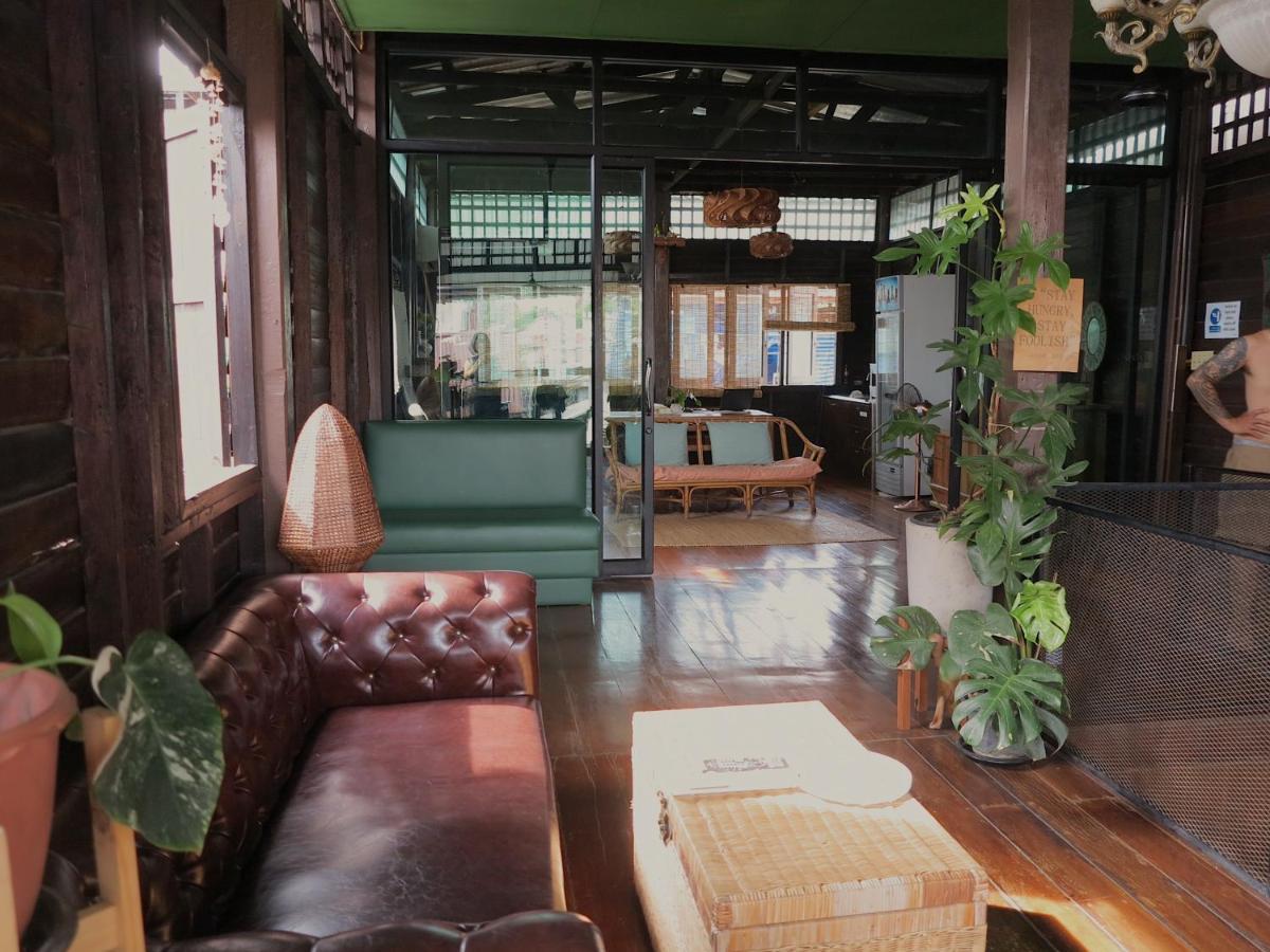 Non House Bangkok บ้านนอนโฮสเทล Eksteriør billede